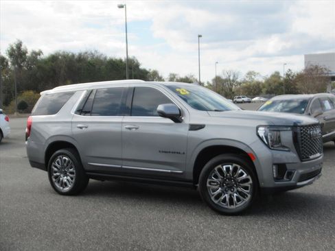 Used 2023 GMC Yukon Denali Ultimate image 2