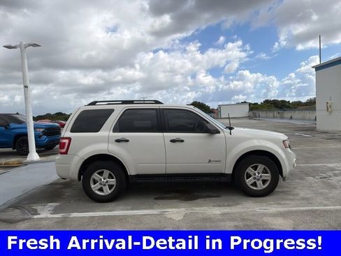 Used 2011 Ford Escape 2WD Hybrid image 21
