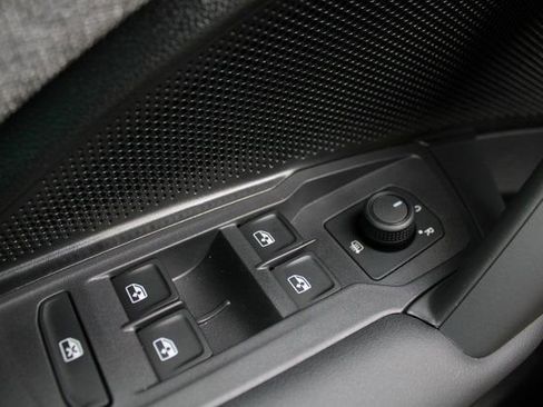 New 2025 Volkswagen Tiguan S FWD image 16