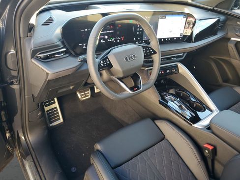 New 2025 Audi SQ5 Premium Plus image 17