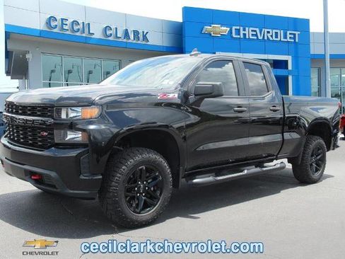 Certified 2019 Chevrolet Silverado 1500 Custom Trail Boss w/ Custom Convenience Package AWD/4WD image 1
