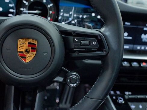 Used 2022 Porsche 911 Turbo image 35