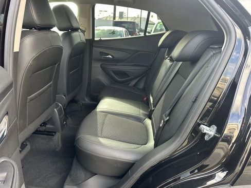 Used 2022 Buick Encore Preferred w/ Safety Package image 22