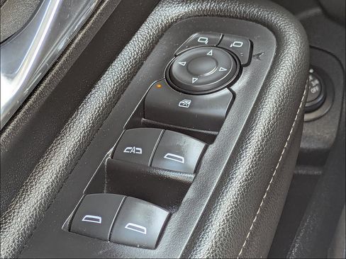 Used 2024 GMC Terrain SLT AWD/4WD image 27