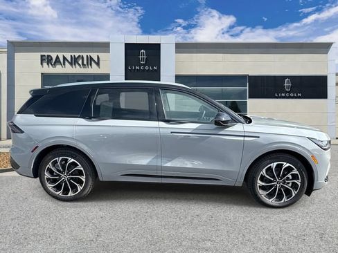 New 2026 Lincoln Nautilus Reserve AWD/4WD image 8