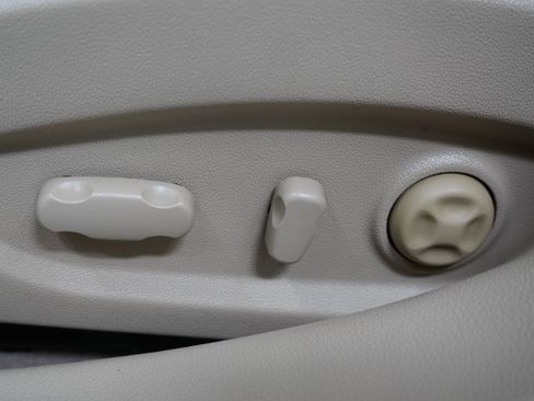 Used 2011 Buick LaCrosse CXL image 13