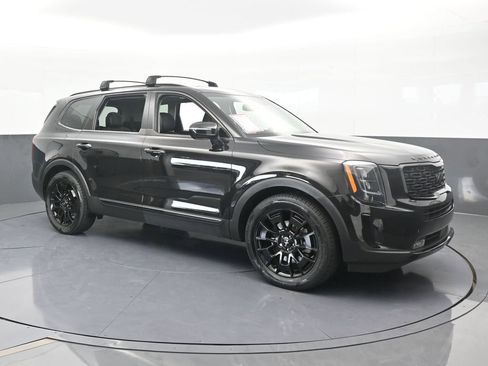 Used 2022 Kia Telluride SX w/ SX Prestige Package image 8