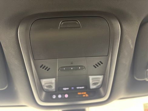 Used 2022 Buick Enclave Premium FWD image 35