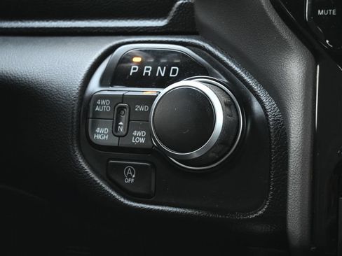 Used 2021 RAM 1500 Lone Star AWD/4WD image 11