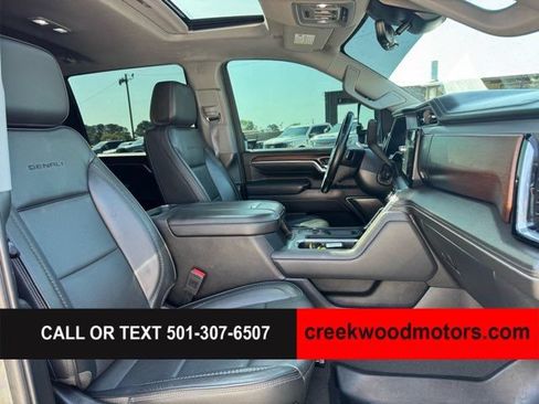 Used 2024 GMC Sierra 2500 Denali w/ Denali Reserve Package AWD/4WD image 8