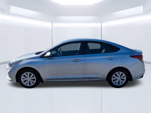 Certified 2021 Hyundai Accent SE image 7