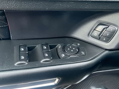 Used 2019 Ford Expedition Platinum image 17