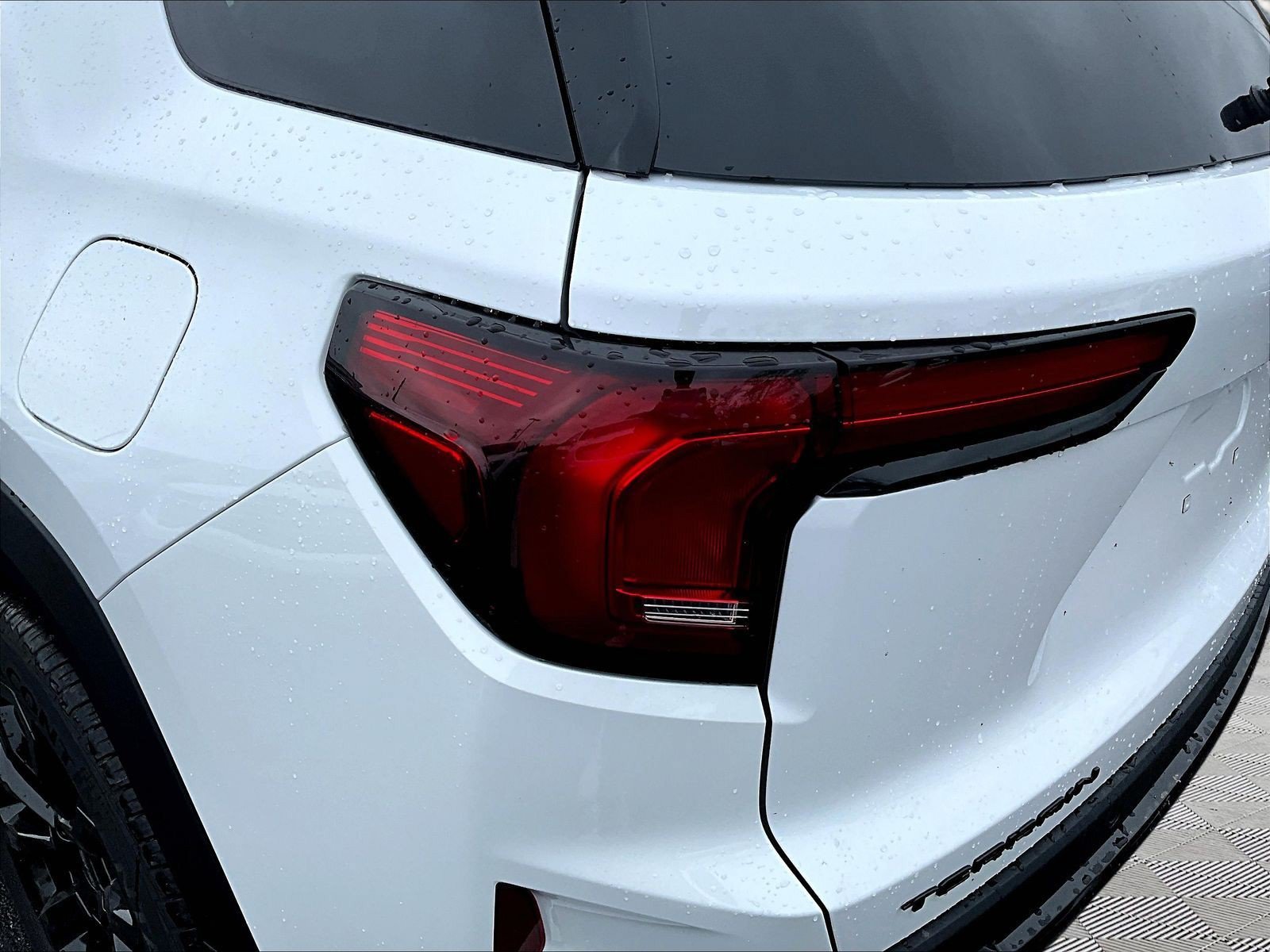 New 2027 GMC Terrain Elevation FWD image 14