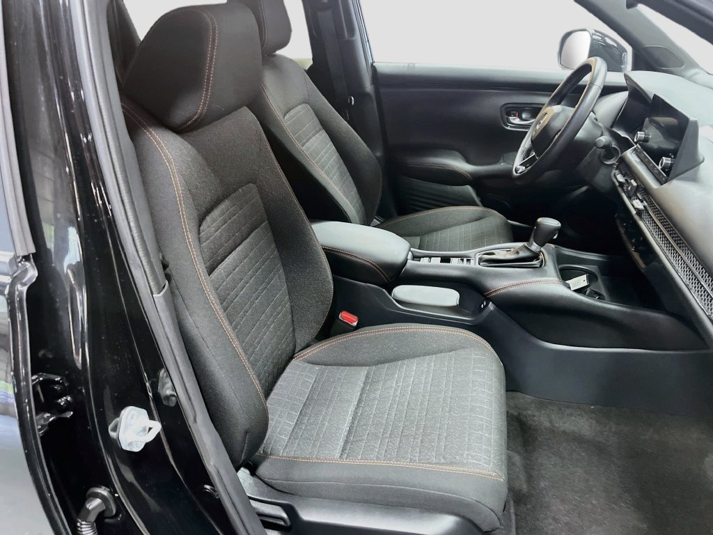Used 2025 Honda HR-V Sport image 26