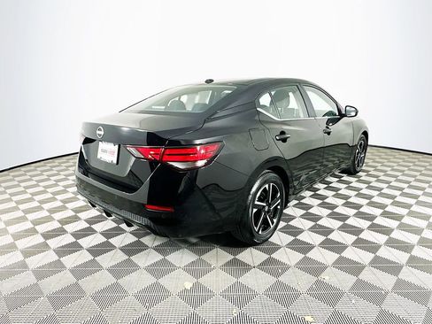 Used 2025 Nissan Sentra SV image 10