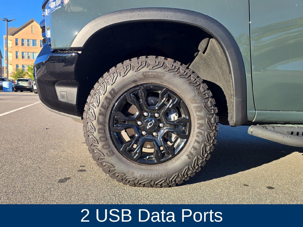 Used 2025 Chevrolet Silverado 1500 ZR2 w/ Technology Package AWD/4WD image 10