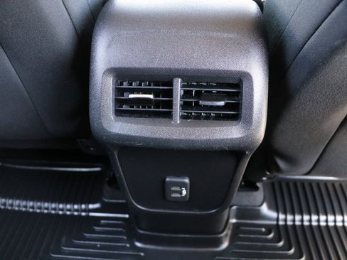 Used 2020 Chevrolet Equinox LT FWD image 31