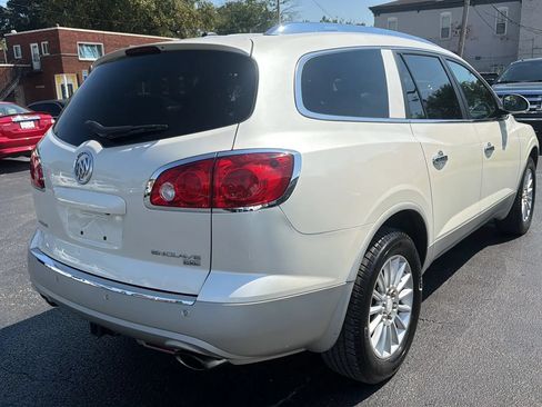 Used 2009 Buick Enclave CXL w/ Driver Confidence Package FWD image 5