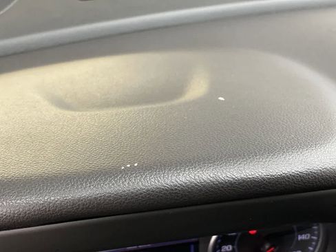 Used 2023 GMC Terrain SLT image 33