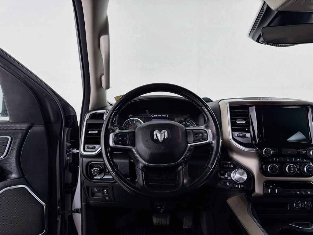 Used 2022 RAM 1500 Laramie AWD/4WD image 20