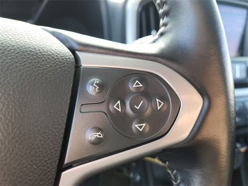 Used 2022 Chevrolet Colorado LT w/ Fleet Safety Package image 25