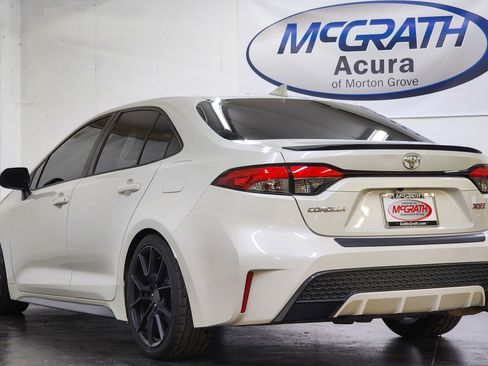 Used 2020 Toyota Corolla XSE image 9