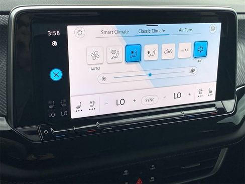 New 2026 Volkswagen Atlas Cross Sport SEL Premium R-Line image 24