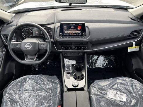 Certified 2025 Nissan Rogue S image 24