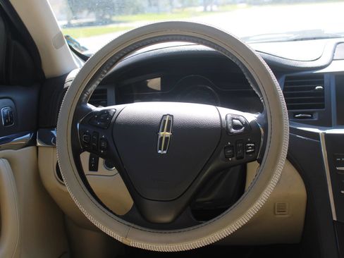 Used 2014 Lincoln MKS w/ Equipment Group 101A FWD image 14