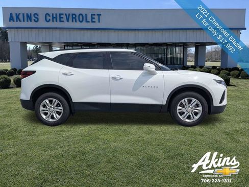 Certified 2021 Chevrolet Blazer LT FWD image 3