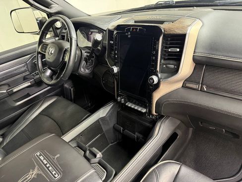 Used 2020 RAM 2500 Limited AWD/4WD image 35
