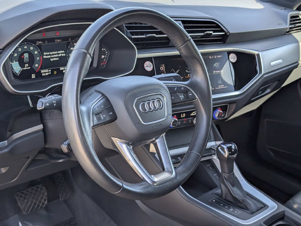 Used 2025 Audi Q3 2.0T Premium AWD/4WD image 16