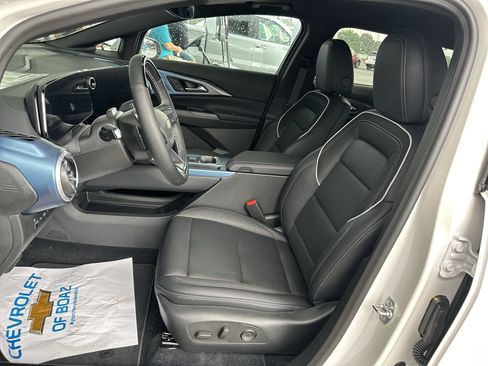 Used 2024 Chevrolet Equinox EV LT w/ Active Safety Package 3 FWD image 11