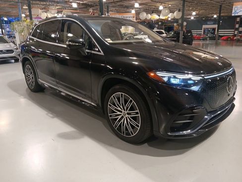 Used 2023 Mercedes-Benz EQS 450+ 4MATIC SUV image 4