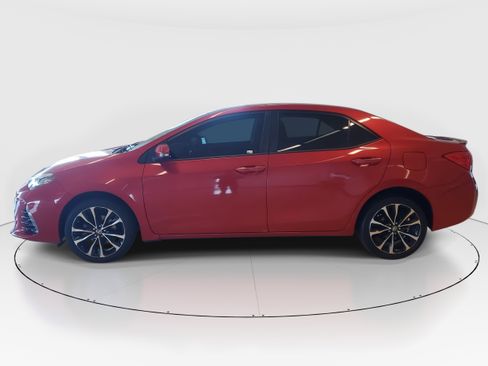 Used 2018 Toyota Corolla SE image 7