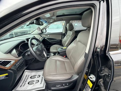 Used 2017 Hyundai Santa Fe Limited image 11