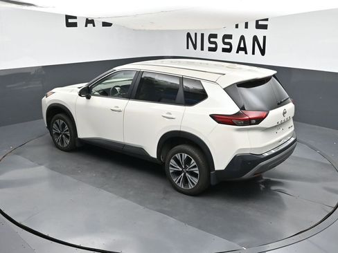 Used 2023 Nissan Rogue SV image 30