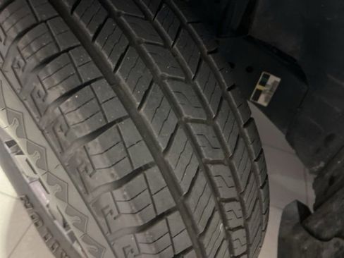 Used 2018 Nissan Frontier PRO-4X image 6