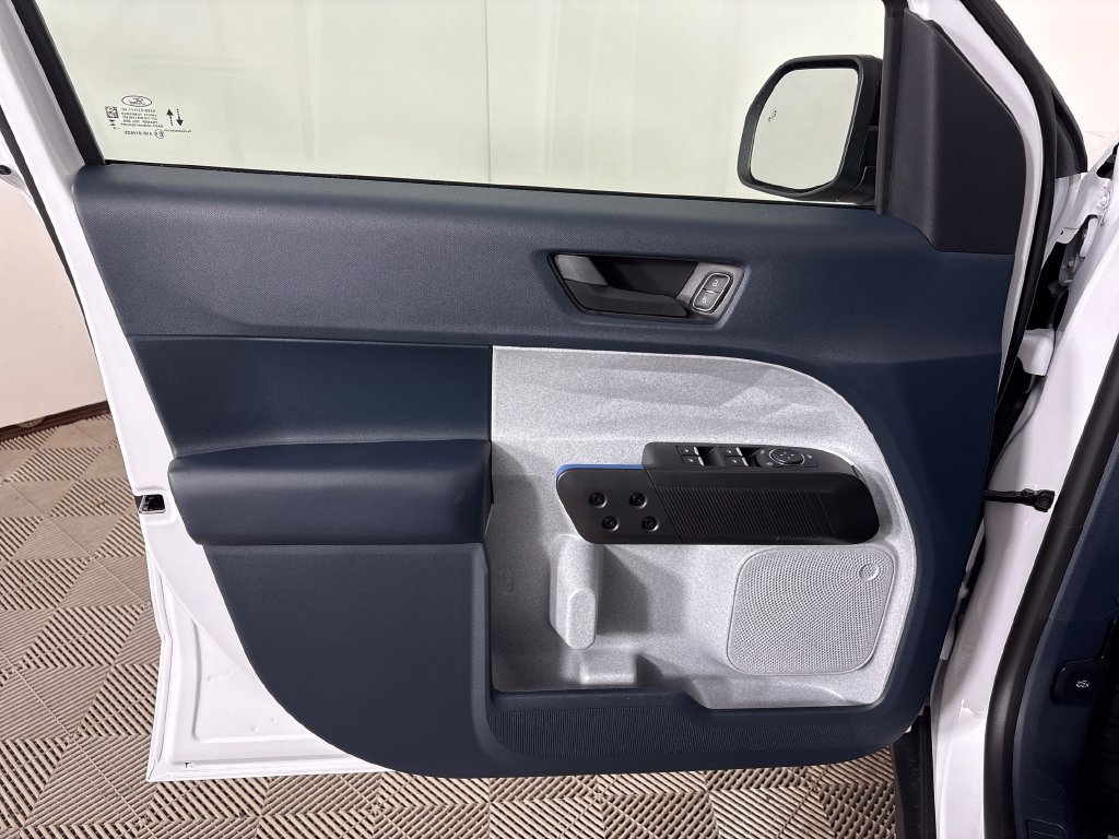 New 2026 Ford Maverick XLT w/ XLT Luxury Package FWD image 16