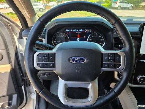 Used 2024 Ford Expedition Max XLT AWD/4WD image 22