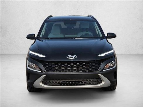 Used 2022 Hyundai Kona SEL FWD image 2