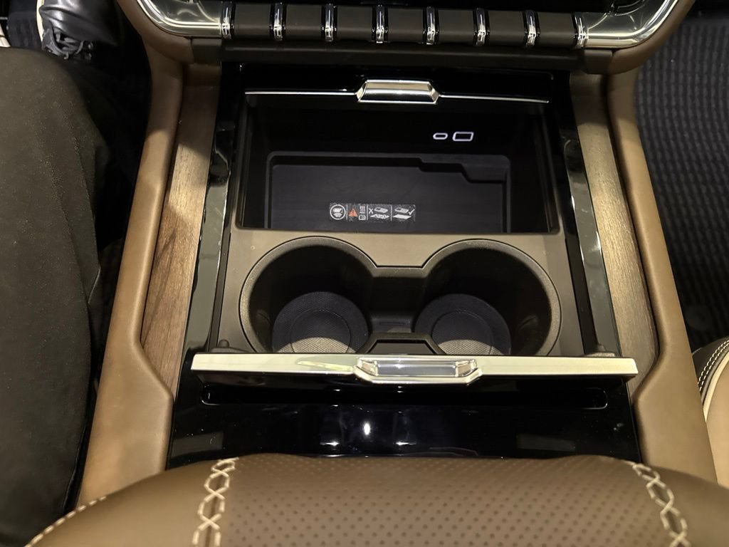 New 2026 GMC Yukon XL Denali Ultimate AWD/4WD image 32
