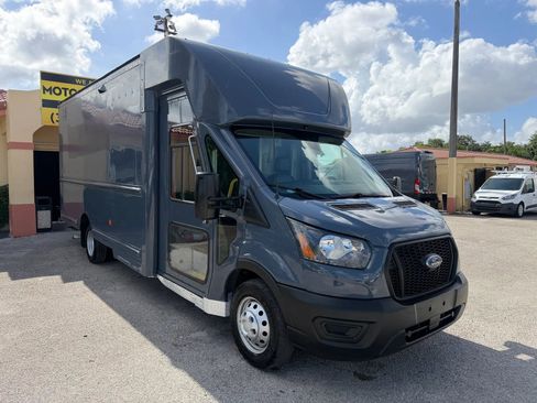 Used 2021 Ford Transit 350 178 DRW RWD image 9