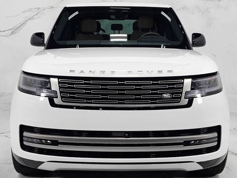 Used 2024 Land Rover Range Rover Long Wheelbase SE AWD/4WD image 8