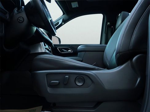 Used 2022 Chevrolet Tahoe LT w/ LT Signature Plus Package image 42