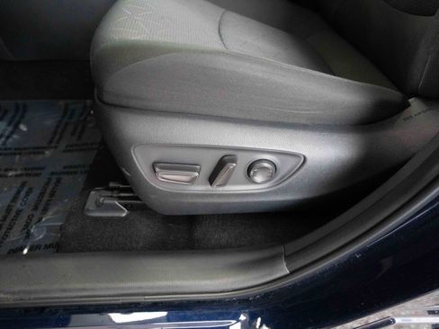 Used 2025 Toyota RAV4 XLE image 12