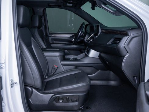 Used 2023 Chevrolet Tahoe LT image 11