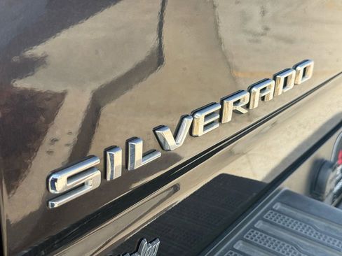 Used 2024 Chevrolet Silverado 2500 LTZ image 15