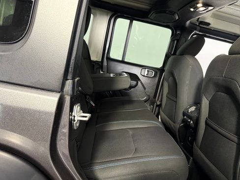 Used 2023 Jeep Wrangler Unlimited Rubicon 4xe AWD/4WD image 29