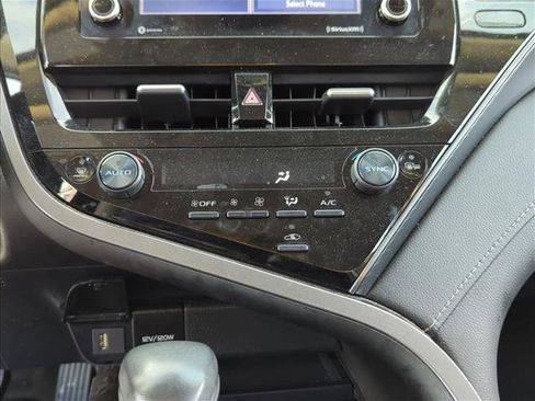 Certified 2023 Toyota Camry SE image 17